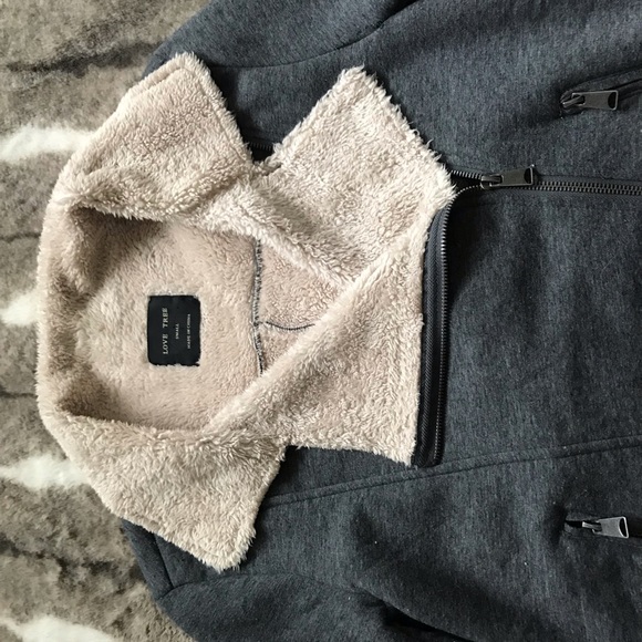 LOVE TREE gray with faux fur jacket - Picture 3 of 8